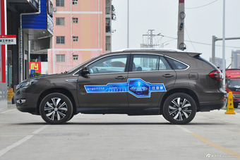 2017款比亚迪S7 2.0T自动尊贵型