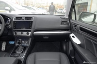 2017款力狮 2.5L自动全驱荣耀版 EyeSight