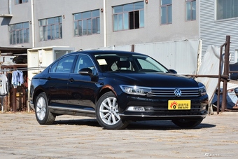 2019款迈腾2.0T自动330TSI DSG领先型