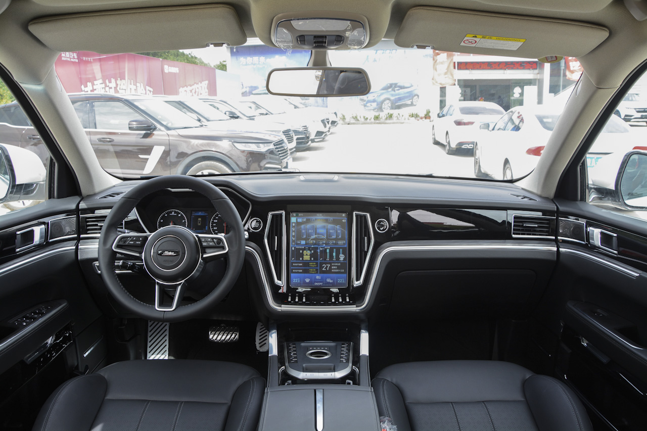  2018款众泰T800 2.0T自动尊享智联型7座