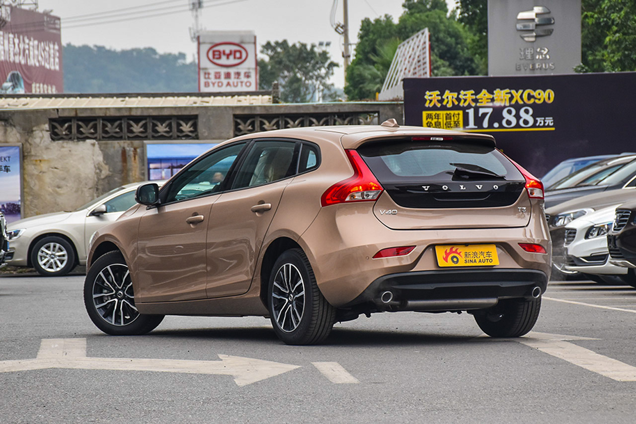 2017款沃尔沃V40 1.5T自动T3 智逸版