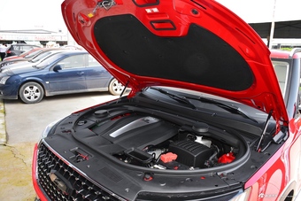 2017款众泰T700 1.8T自动尊贵型