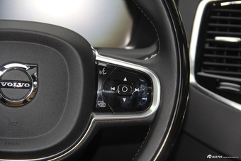 2016款沃尔沃XC90升级版 E驱混动 2.0T自动 T8智尊版