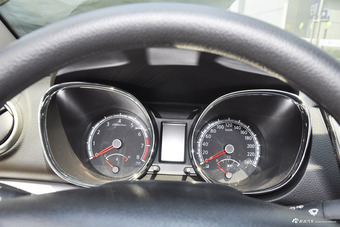 2015款启辰T70 1.6L手动睿行版