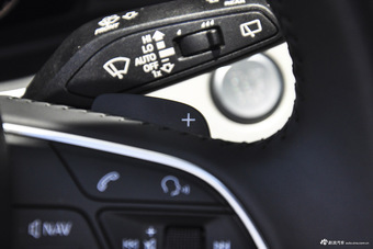 2016款奥迪Q7 3.0T自动45TFS S-Line运动型