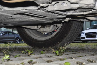 2016款奥迪Q7 3.0T自动45TFS S-Line运动型