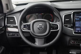2016款沃尔沃XC90升级版 2.0T自动 T6智雅版