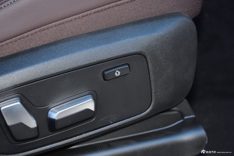 2019款宝马X4 2.0T自动xDrive25i M运动套装