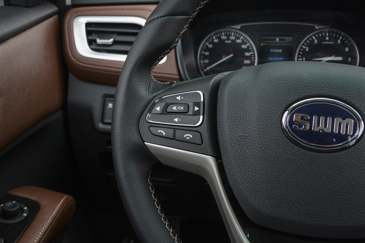 2017款斯威X7 1.5T自动智享型 