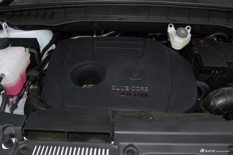 2017款长安CS95 2.0T自动四驱智驭版 