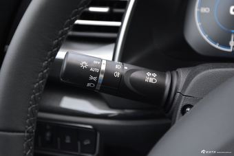 2018款哈弗H6 换代蓝标 1.5T自动超豪型