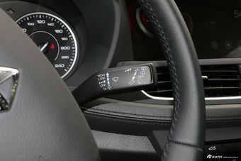 2018款宝沃BX7 2.0T自动28T两驱质享型5座