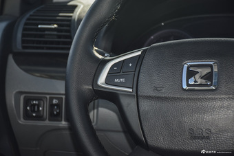 2014款 众泰Z300 新视界 1.5L 手动尊贵型