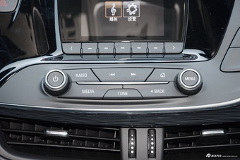 2017款昂科威2.0T自动四驱领先型28T