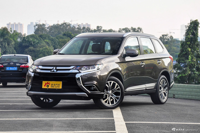 2016款欧蓝德2.4L自动四驱精英版5座图片