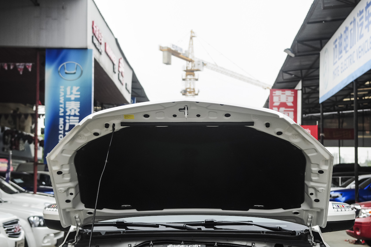 2015款帅铃T6 2.0L手动汽油旗舰型HFC4GA3-3D