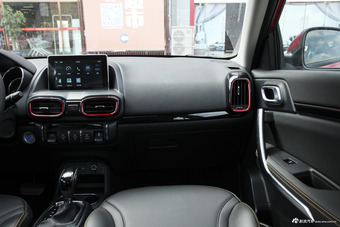 2017款风神AX4 1.4T自动潮享型 