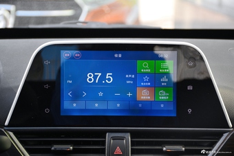 2017款宝骏310 1.5L手动豪华型