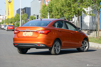 2017款艾瑞泽5 1.5L自动尊贵版 