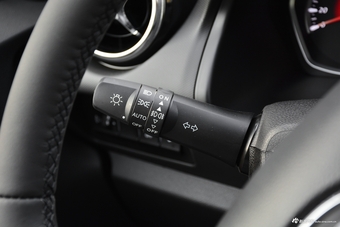 2018款东南DX3 1.5T自动豪华型