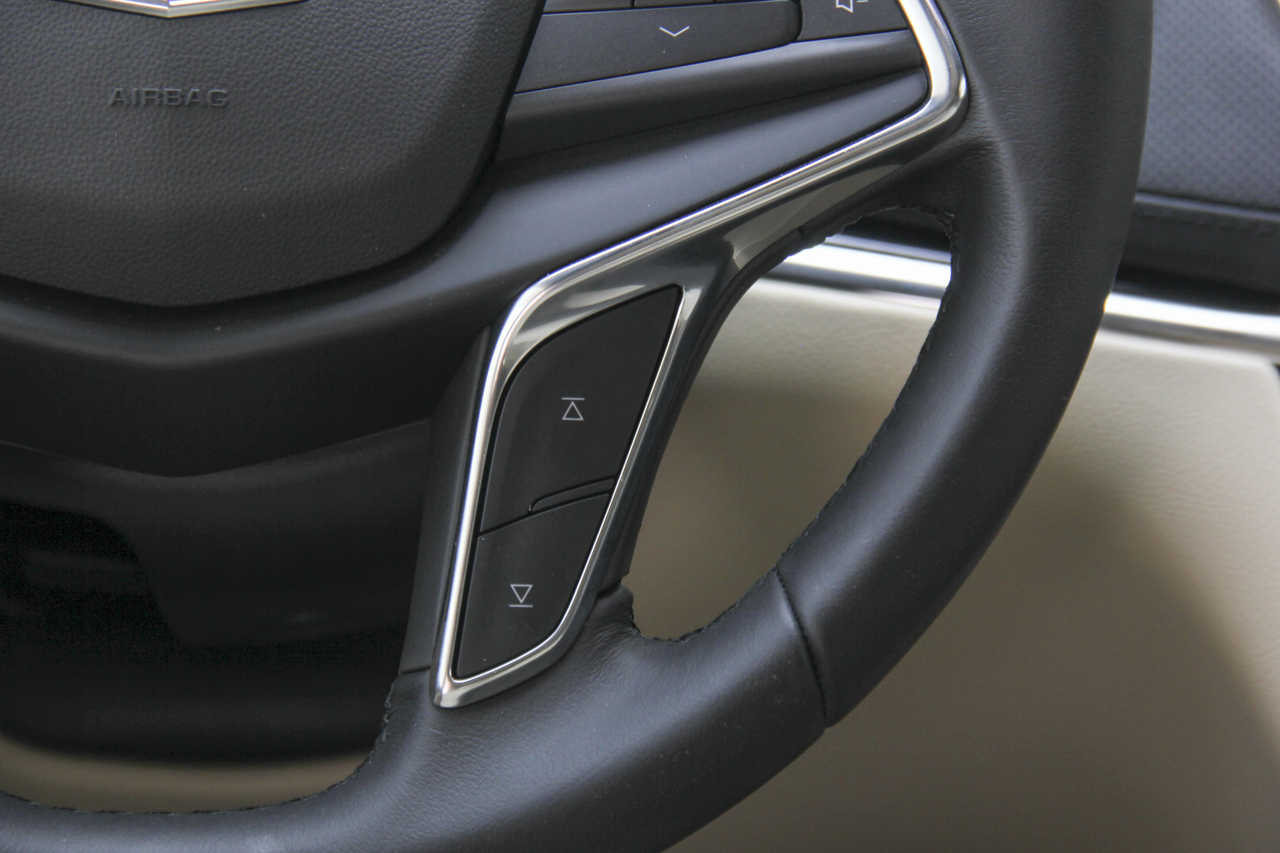 2018款XT5 2.0T自动28T四驱豪华型