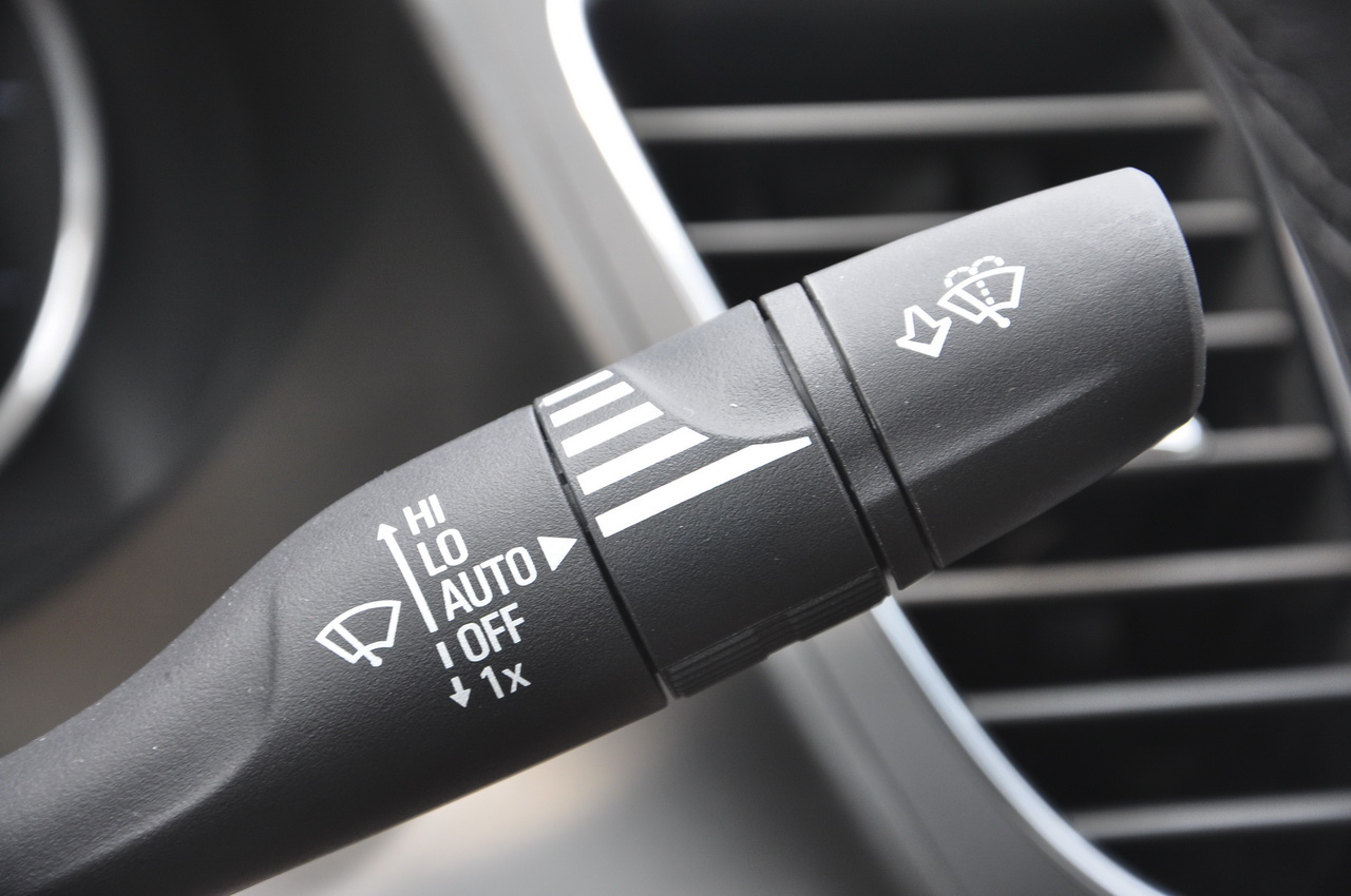 2016款君越2.0T自动豪华型28T