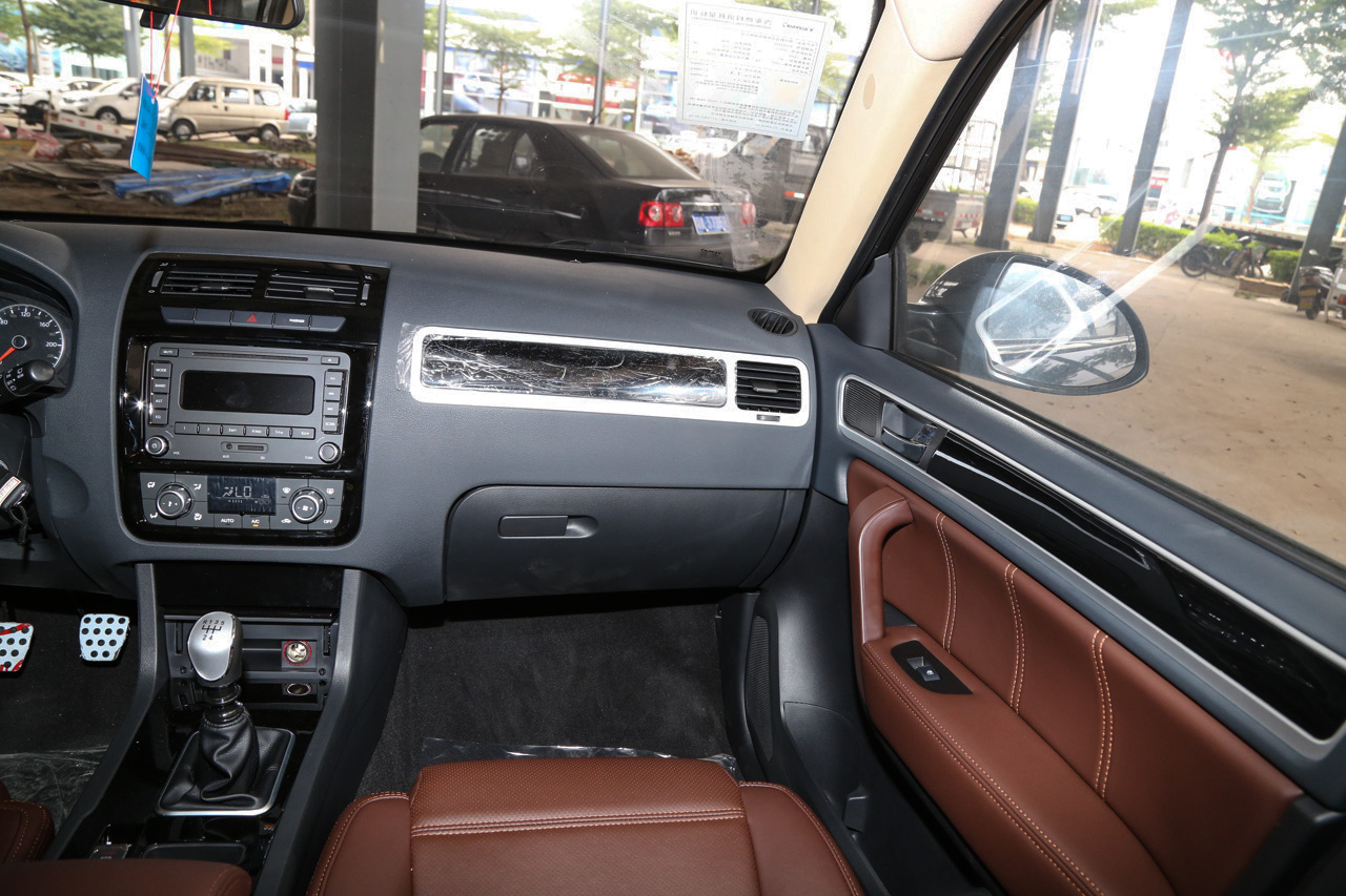 2016款野马T70升级版1.5T手动领先型