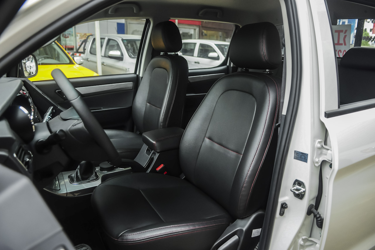 2015款帅铃T6 2.0L手动汽油进取型HFC4GA3-3D