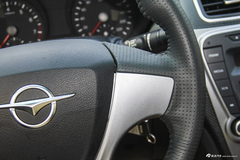 2015款经典福美来1.6L手动精英版