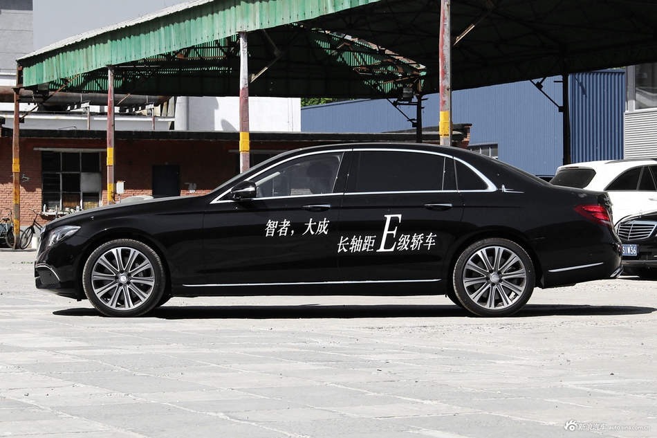 8月限时促销 奔驰E级最高优惠2.18万