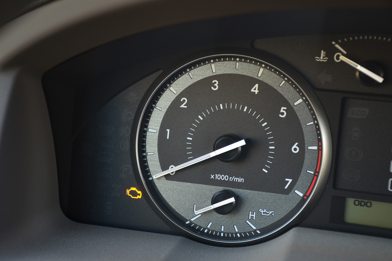 2016款兰德酷路泽4.0L自动V6中东低配版