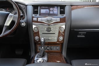 2017款英菲尼迪QX80 5.6L自动中东版