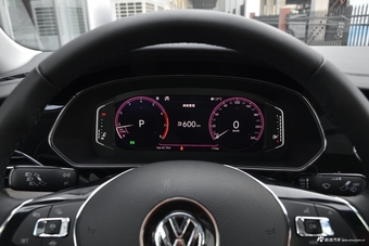 2019款帕萨特2.0T自动尊贵版380TSI 