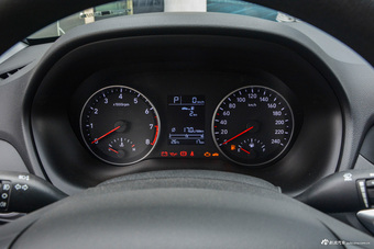 2017款悦动1.6L自动悦值版GLS