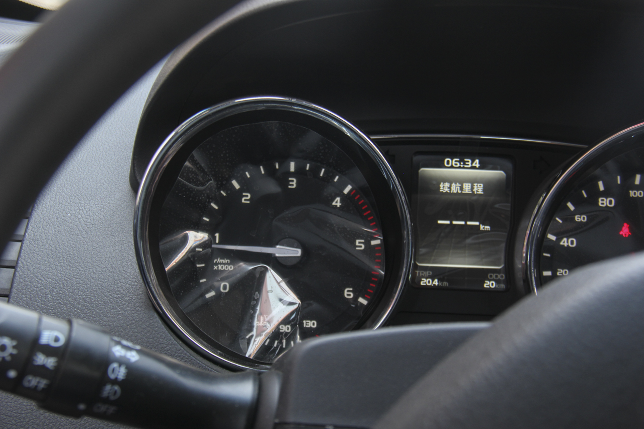 2018款庆铃TAGA 3.0T手动四驱超豪华版