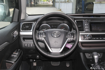 2018款汉兰达2.0T自动两驱豪华版7座