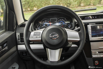 2015款中兴威虎TUV 2.8T手动柴油两驱超值版大双