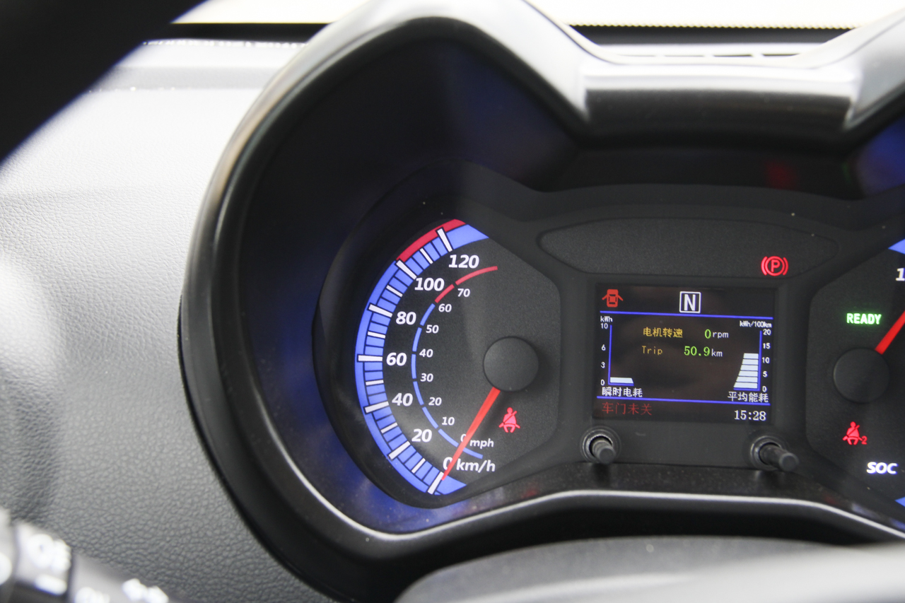  2017款知豆D2 乐享版