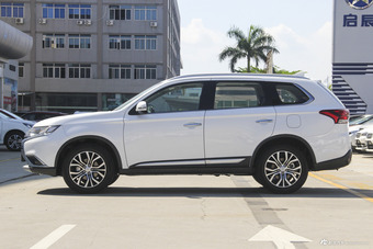 2018款欧蓝德2.4L自动四驱豪华版7座