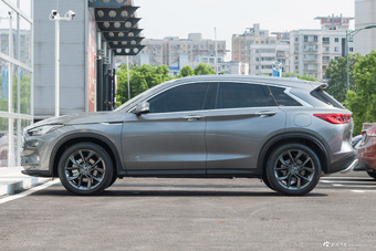 2018款英菲尼迪QX50 2.0T自动四驱智能版