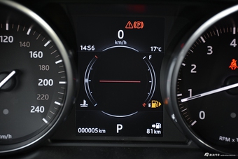 2017款揽胜极光2.0T自动PURE风尚版