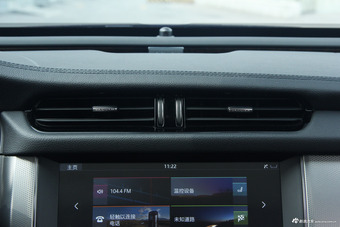 2017款捷豹XFL 2.0T自动240PS尊享版