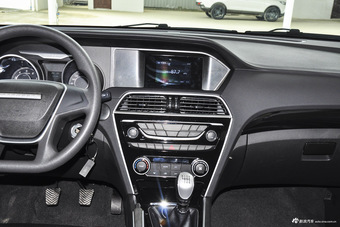 2015款猎豹CS10 2.0T手动卓越版 纽约黑