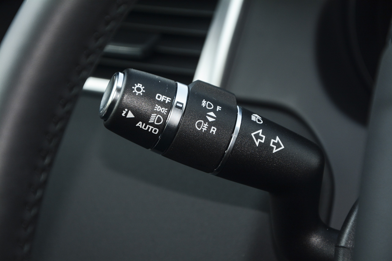 2018款发现神行2.0T自动HSE