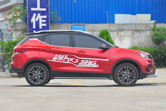 2016款东南DX3 SRG 1.5T手动旗舰型