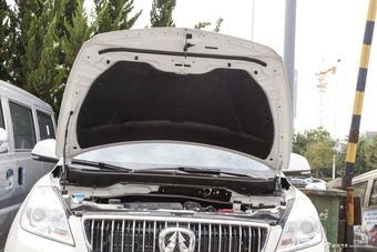 2016款北汽威旺S50 1.5T手动欢动版尊贵型