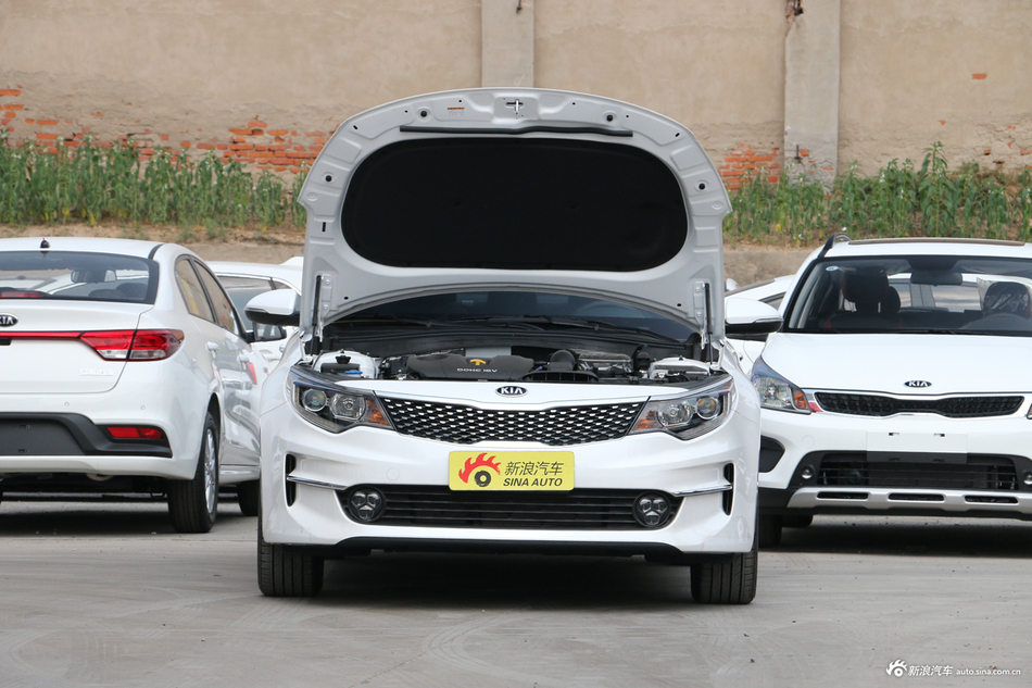 2017款起亚K5 2.0L自动15周年特别版LUX