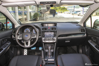 2016款斯巴鲁XV 2.0L自动豪华导航版图片