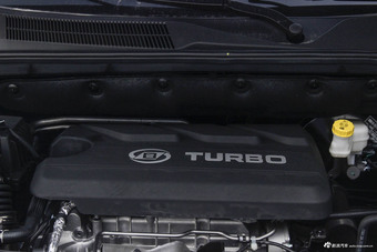 2016款宝骏730 1.5T手动舒适版 7座