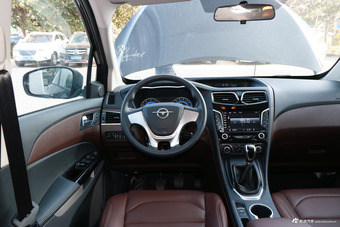 2017款福美来F7 1.5T 7座手动标准型